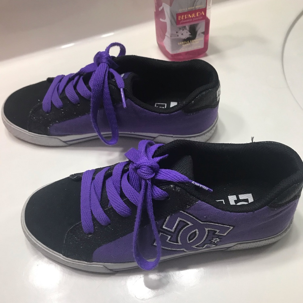 Dc sneakers